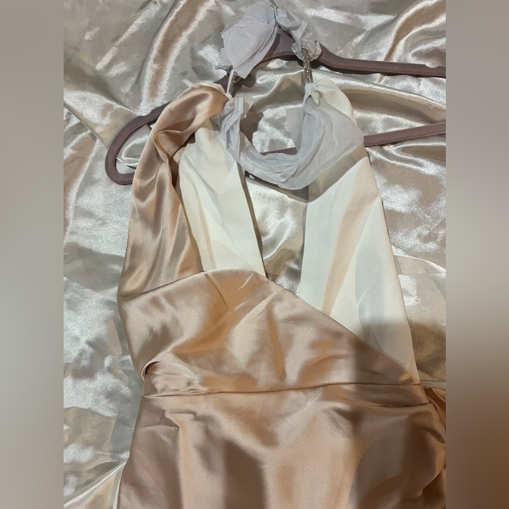 Dress - Picture 3 of 6